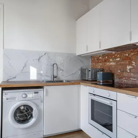 Apartment Blueground Sagrada Familia Balcony Renovated Bcn-123